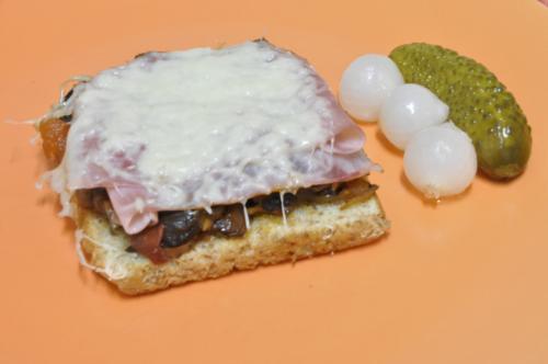 Jak uvařit zapečené toasty zvonařka ? Snadné recept, připravený za Do 30 minut